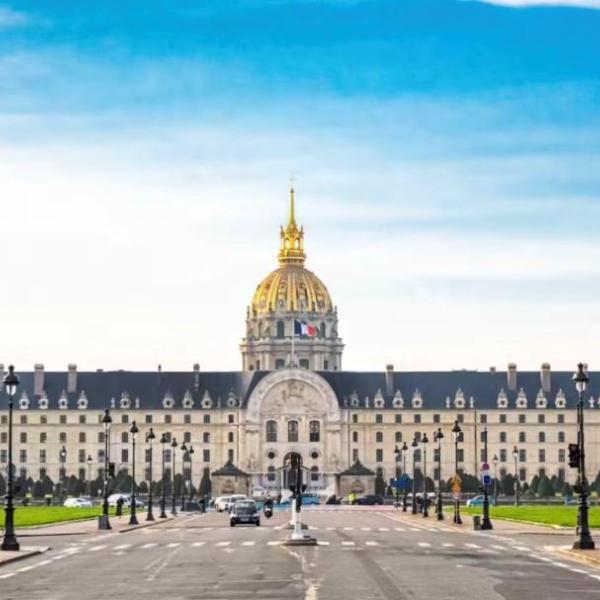 Les Invalides