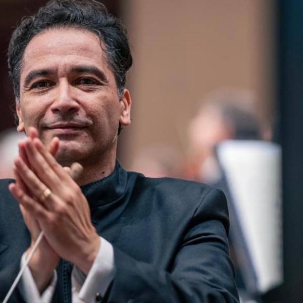 Andrés Orozco-Estrada (foto Doc Servizi-Sergio Bertani - OSNRai)