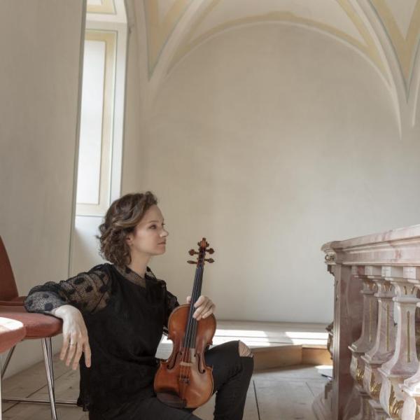 Hilary Hahn (Foto Dana van Leeuwen/Decca)