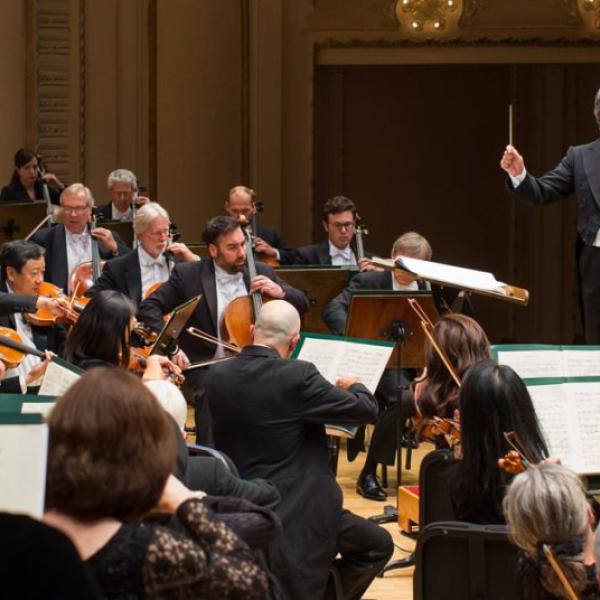 Riccardo Muti e la Chicago Symphony (Foto Todd Resenberg)