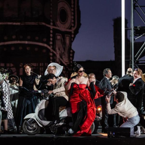 La Traviata ( Foto Yasuko Kageyama)