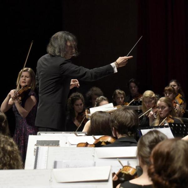 Brendel - Mahler Jugendorchester