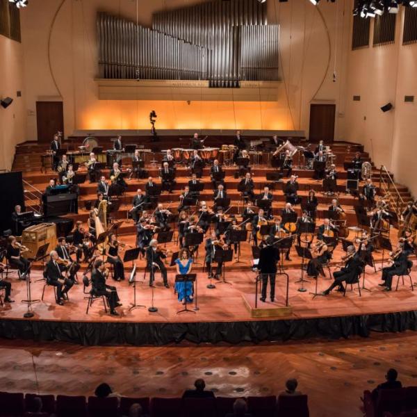 L'Orchestra Sinfonica Nazionale della Rai diretta da Marcello Rota (Foto Più Luce)