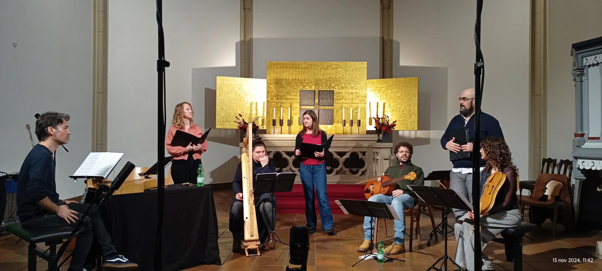 Tasto Solo durante la prova nella Kreuzkirche di Herne (foto di Paolo Scarnecchia)