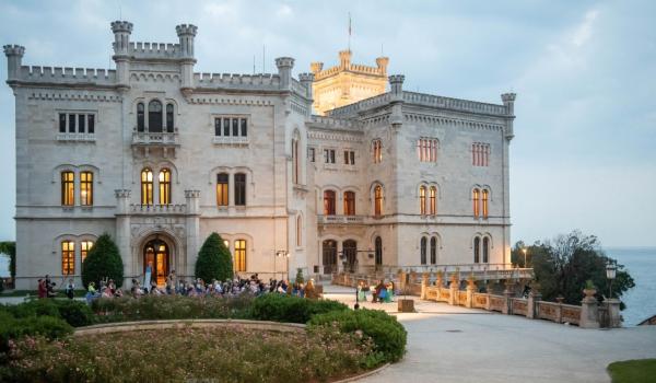 Musica con Vista – Castello di Miramare, Trieste (foto Eleonora Federico) Musica con Vista – Castello di Miramare, Trieste (foto Eleonora Federico)