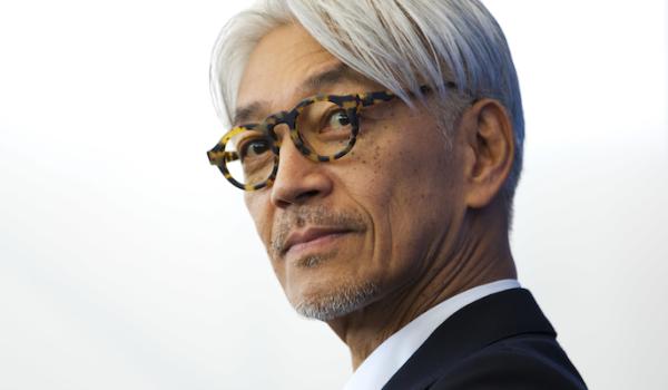  Ryuichi Sakamoto