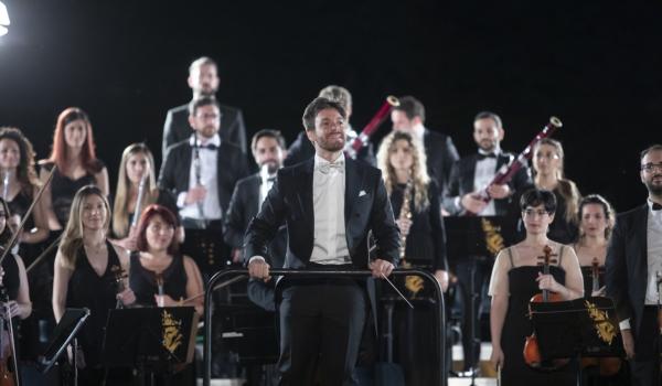 Michele Spotti e l'Orchestra Filarmonica di Benevento