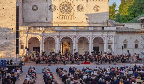 Spoleto: il concerto finale in Piazza del Duomo