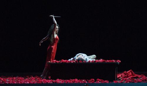 Armide (Stéphanie d'Oustrac) e Renaud (Paul Agnew). Foto Alvaro Yañez Armide (Stéphanie d'Oustrac) e Renaud (Paul Agnew). Foto Alvaro Yañez