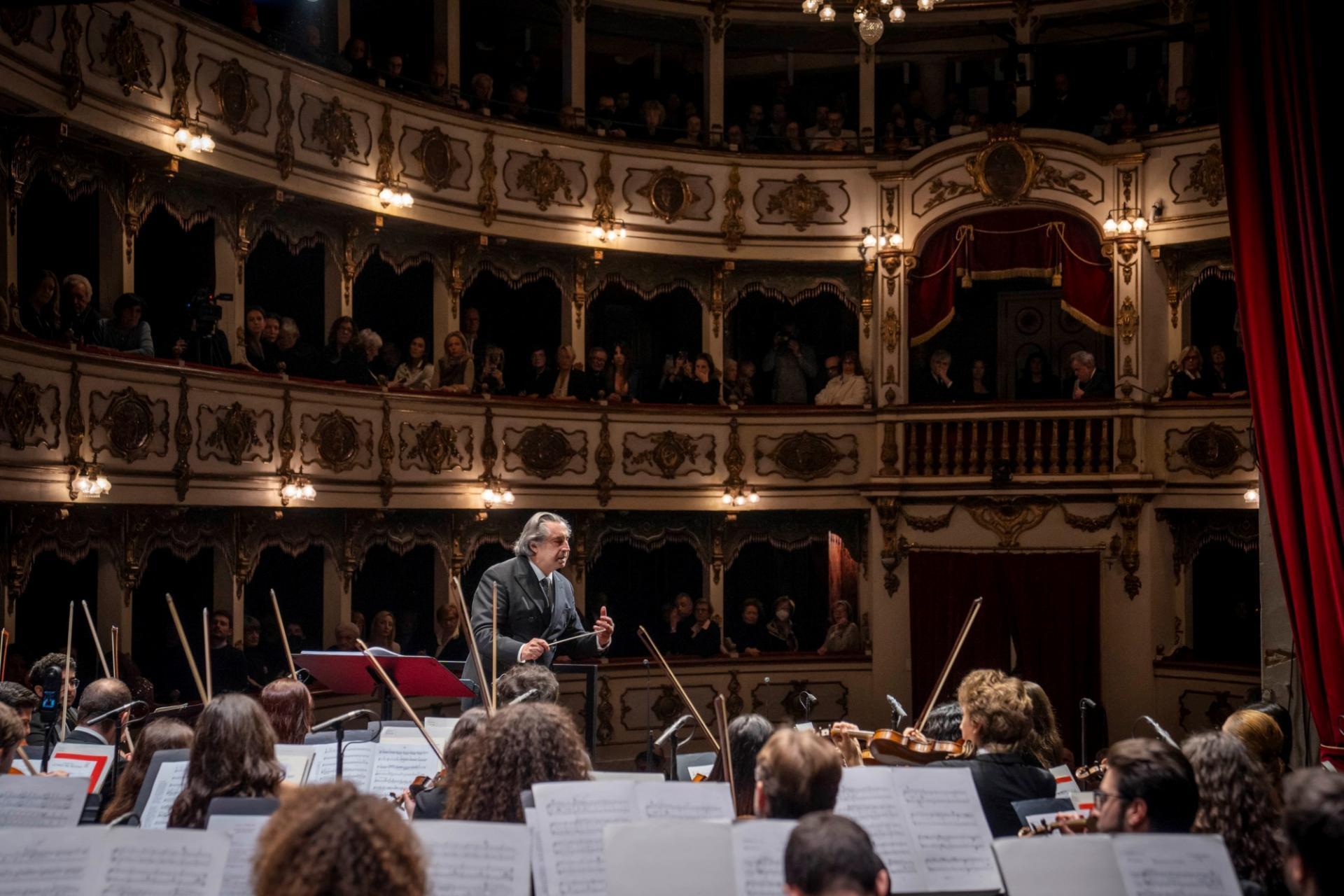 Riccardo Muti - Gala verdiano - Busseto (foto Marco Borrelli) Riccardo Muti - Gala verdiano - Busseto (foto Marco Borrelli)