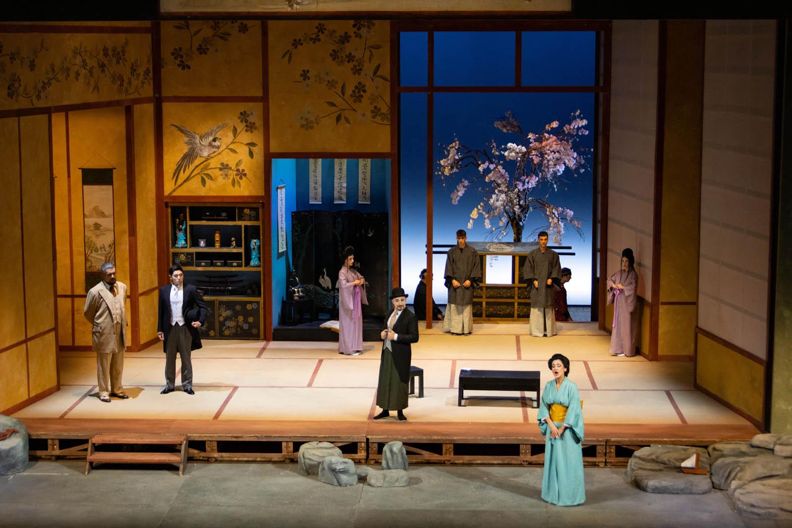 Madama Butterfly