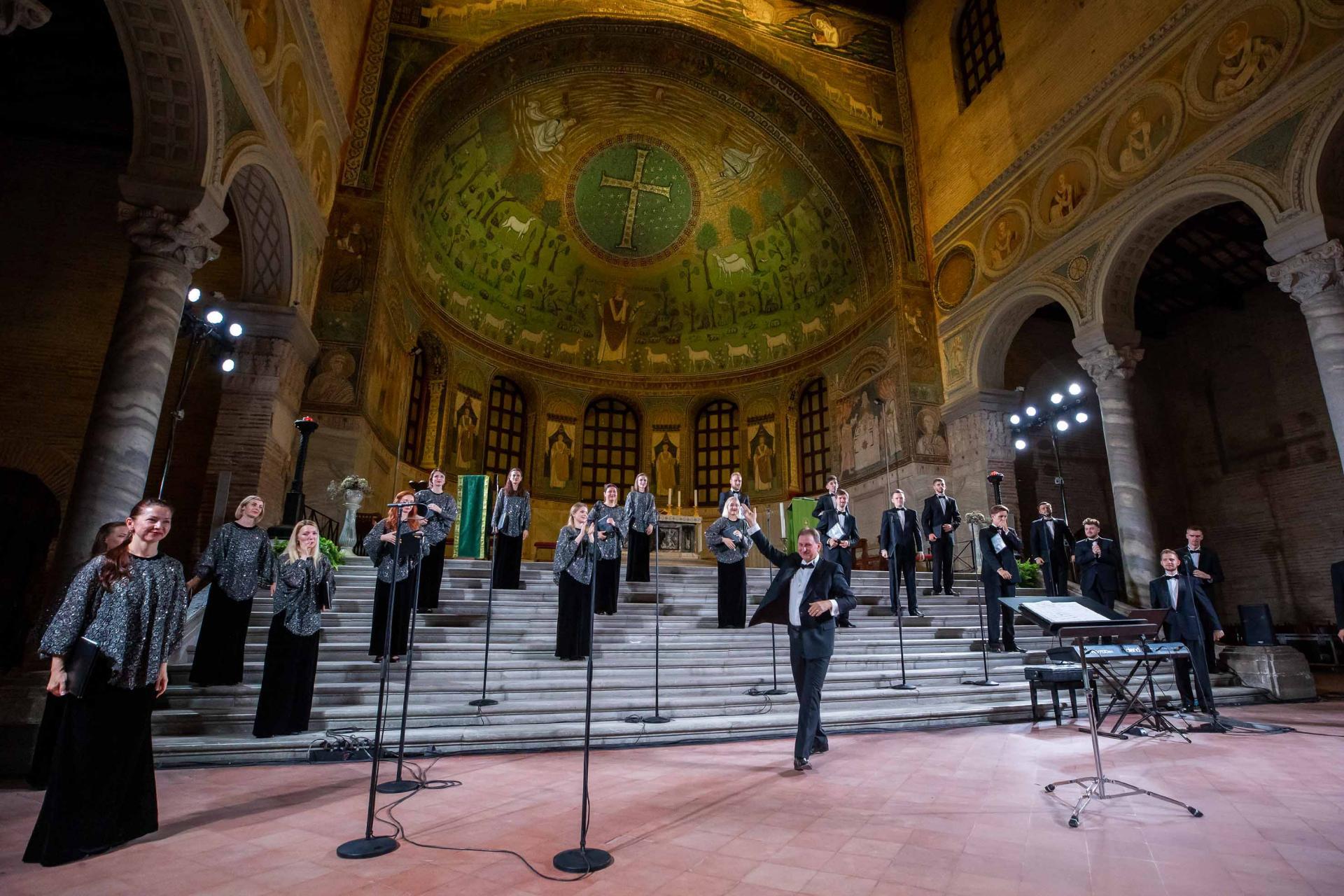 Nuove musiche per Dante: Il Paradiso (Foto Zani-Casadio) Nuove musiche per Dante: Il Paradiso (Foto Zani-Casadio)