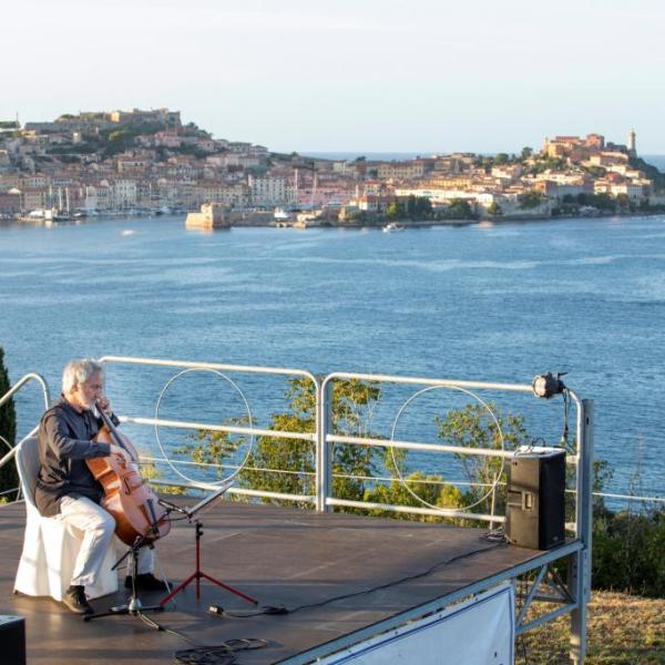 Mario Brunello - Portoferraio (foto Andrea Messana)