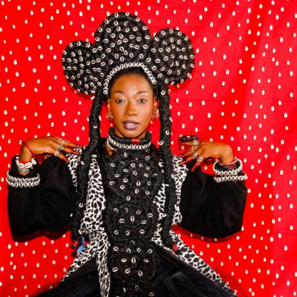 Fatoumata Diawara (foto di Shelby Duncan)