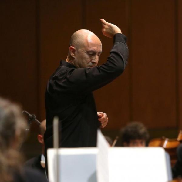 Marco Angius  con l'Orchestra di Padova e del Veneto