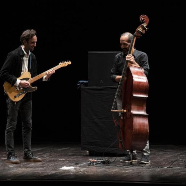 Julian Lage e Jorge Roeder 