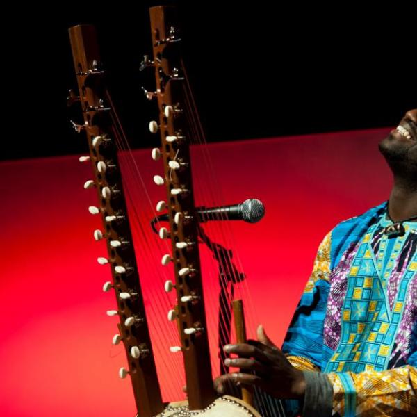 Seckou Keita, 22 Strings