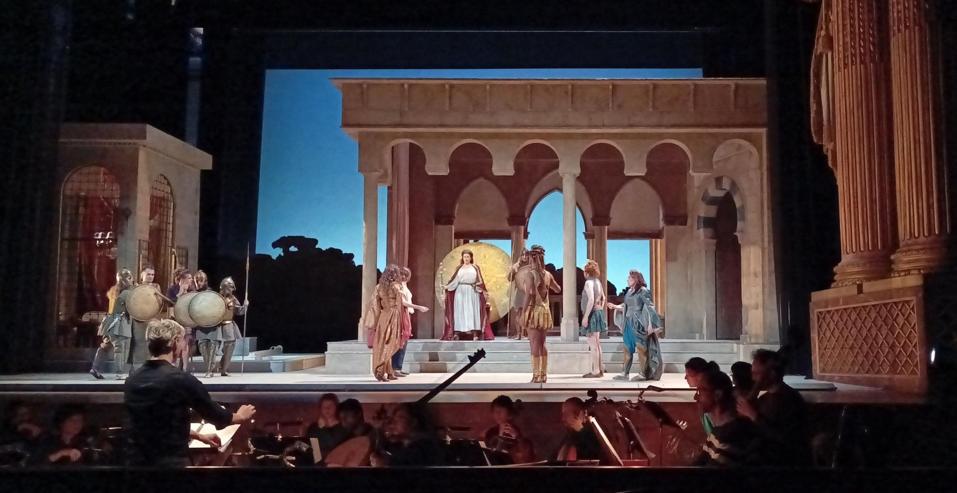 Le Poème Harmonique durante la prova nell'Opéra Royal di Versailles (foto di Paolo Scarnecchia)