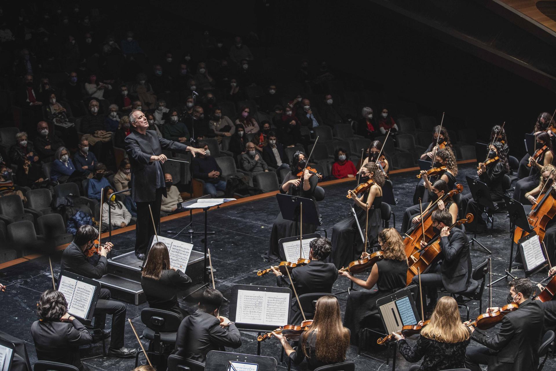 Alexander Lonquich e l'Orchestra Giovanile Italiana  (Foto Marco Borrelli)