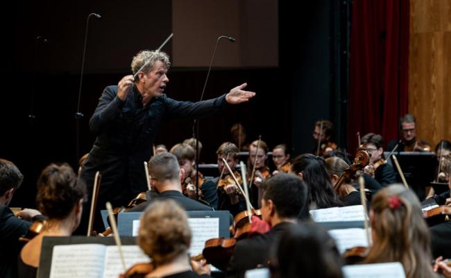 Philipp von Steinaecker, Mahler Academy Orchestra (foto Luca Guadagnini)