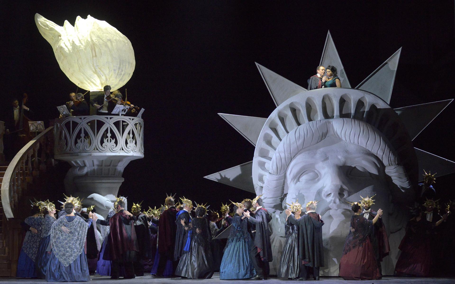 Un ballo in maschera al Teatro La Fenice di Venezia (foto di Michele Crosera)