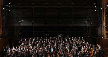 Roberto Abbado, Filarmonica Arturo Toscanini (foto Luca Pezzani)